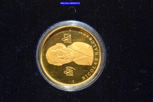 moneda aur